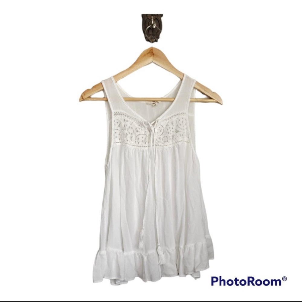 Bohemian white peplum lace detail tank top